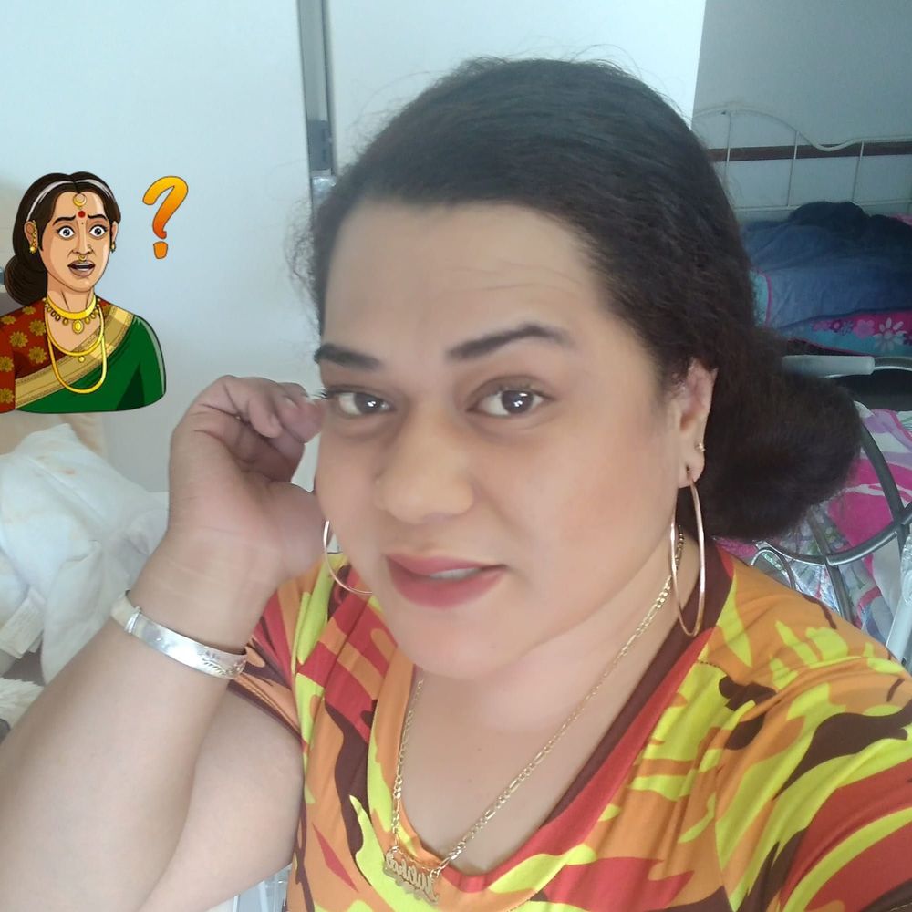 Meet your Posher, Milika